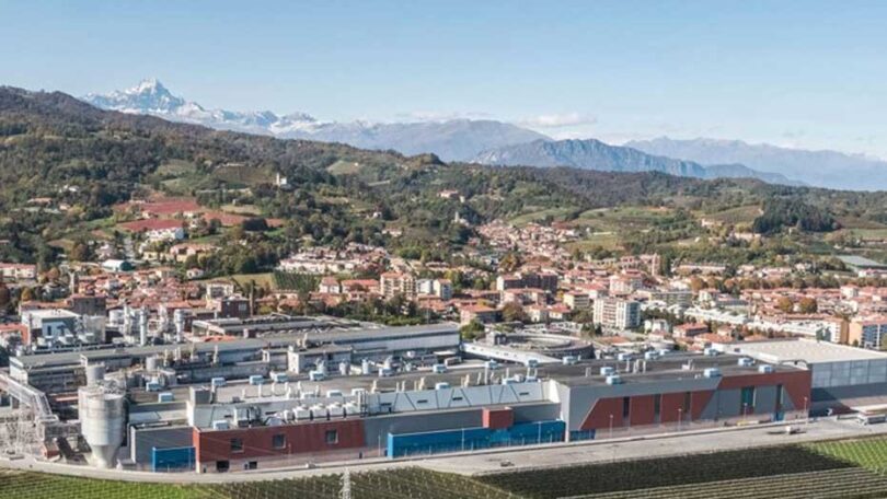 Smurfit Kappa adquiriu a Verzuolo por 360 milhões de euros, uma fábrica de papel de cartão reciclado com capacidade de 600 mil toneladas/ano.